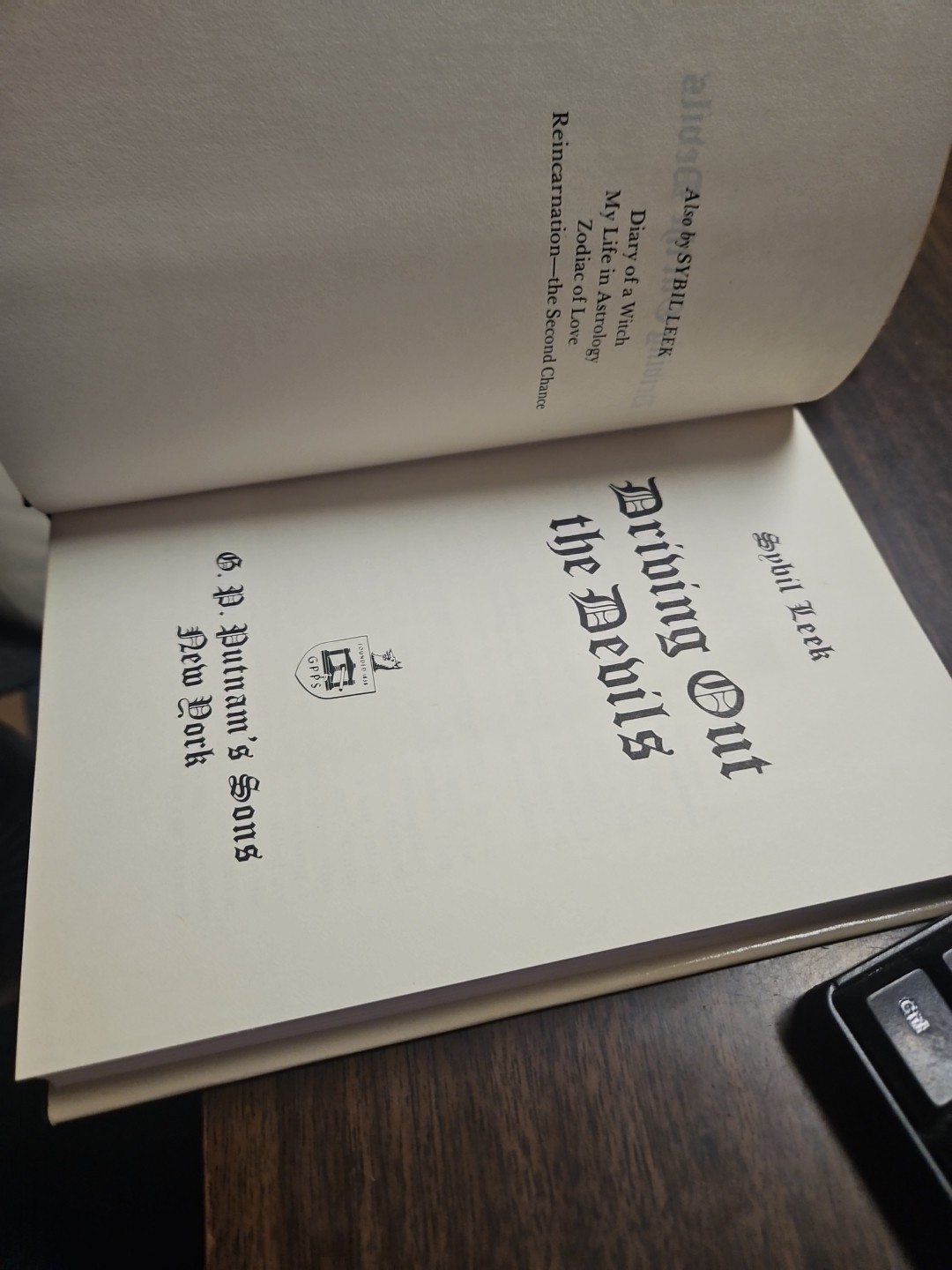 Driving Out the Devils: An Exorcist’s Casebook Sybil Leek RARE with Dust jacket