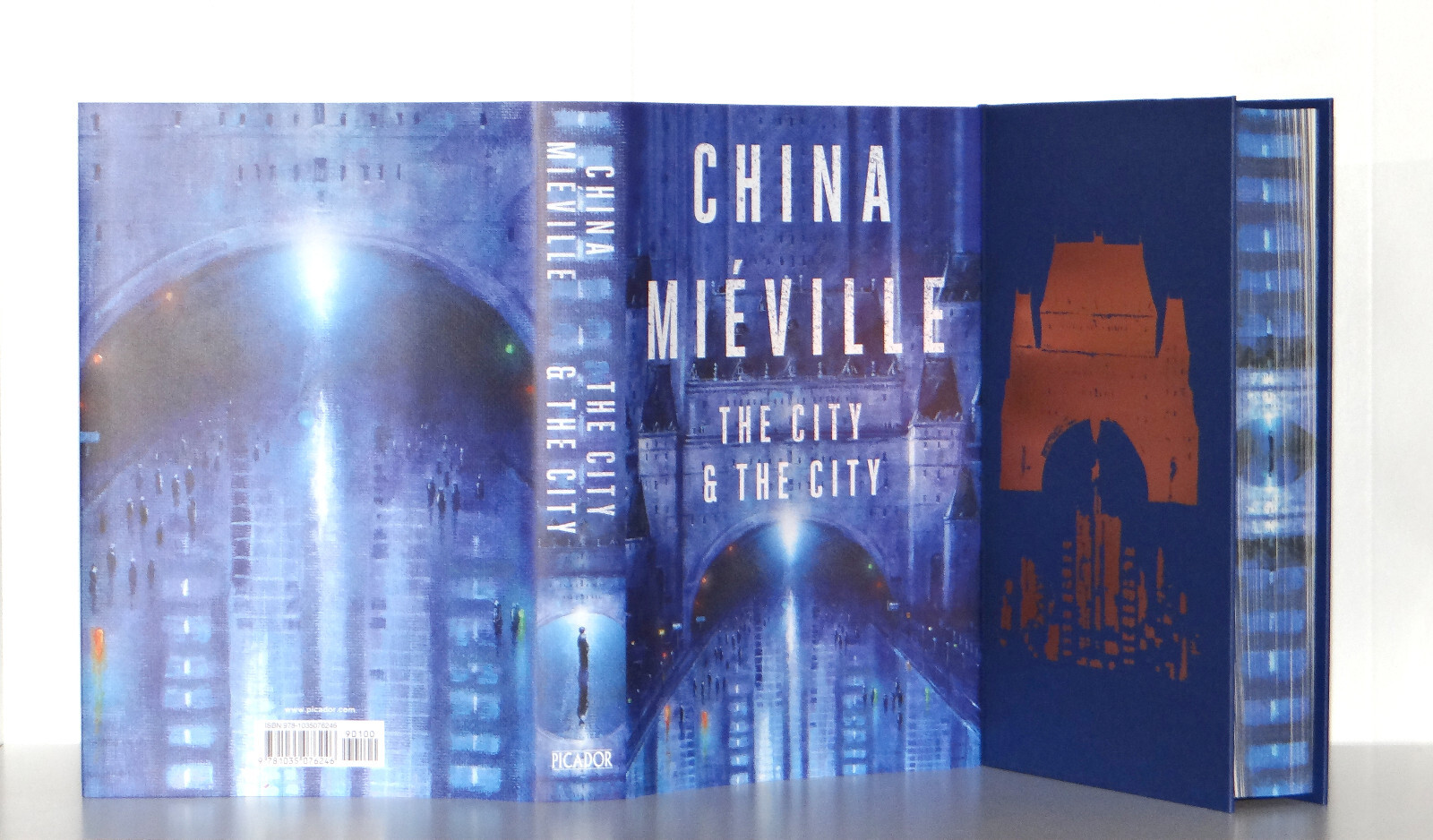 China Mieville SIGNED The City and the City Broken Binding Hardcover HUGO LOCUS