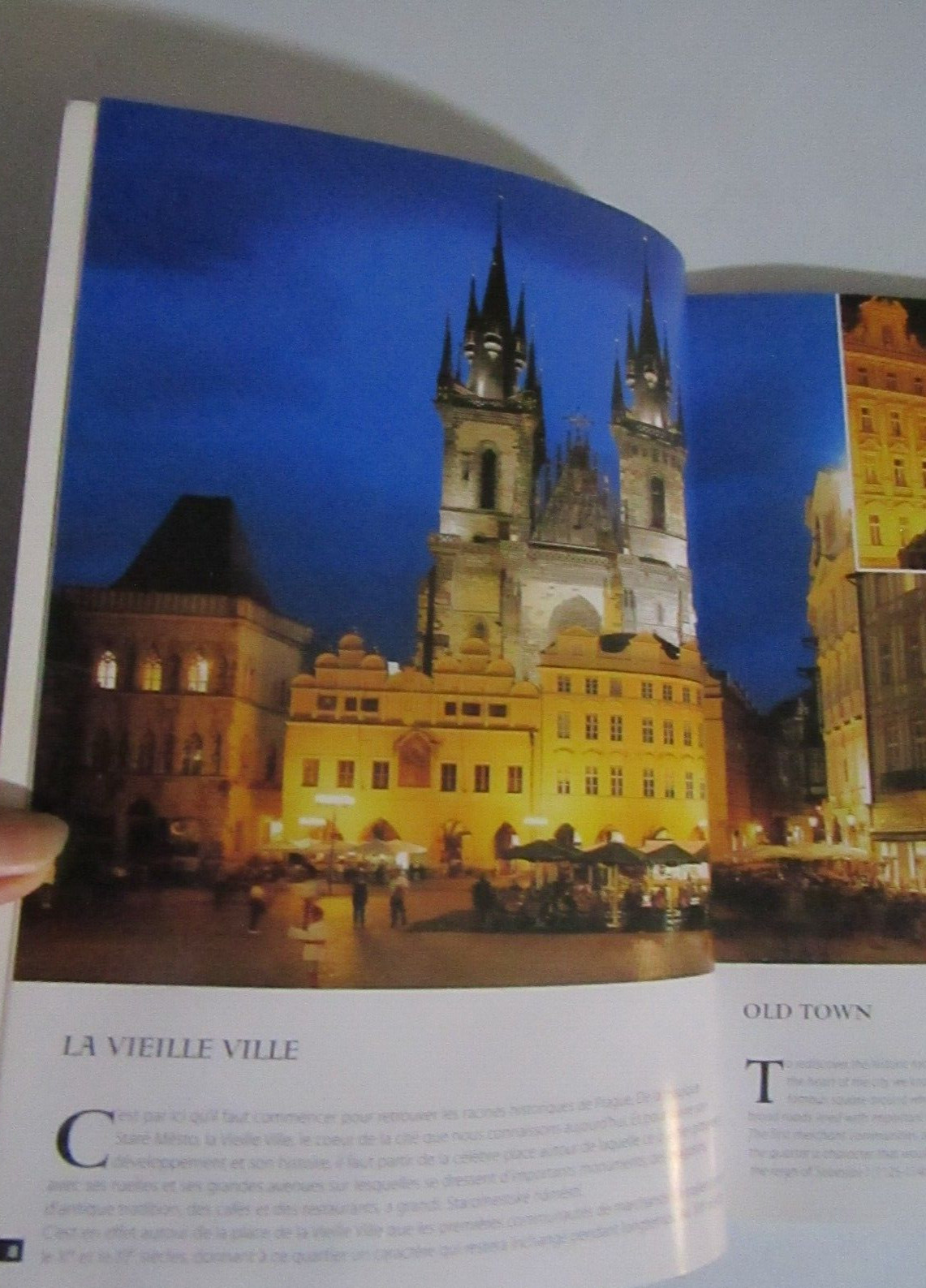 PRAGUE CZECH REPUBLIC PAPERBACK BOOK 63 PGS 2012 9.5 X 5.5 INCHES