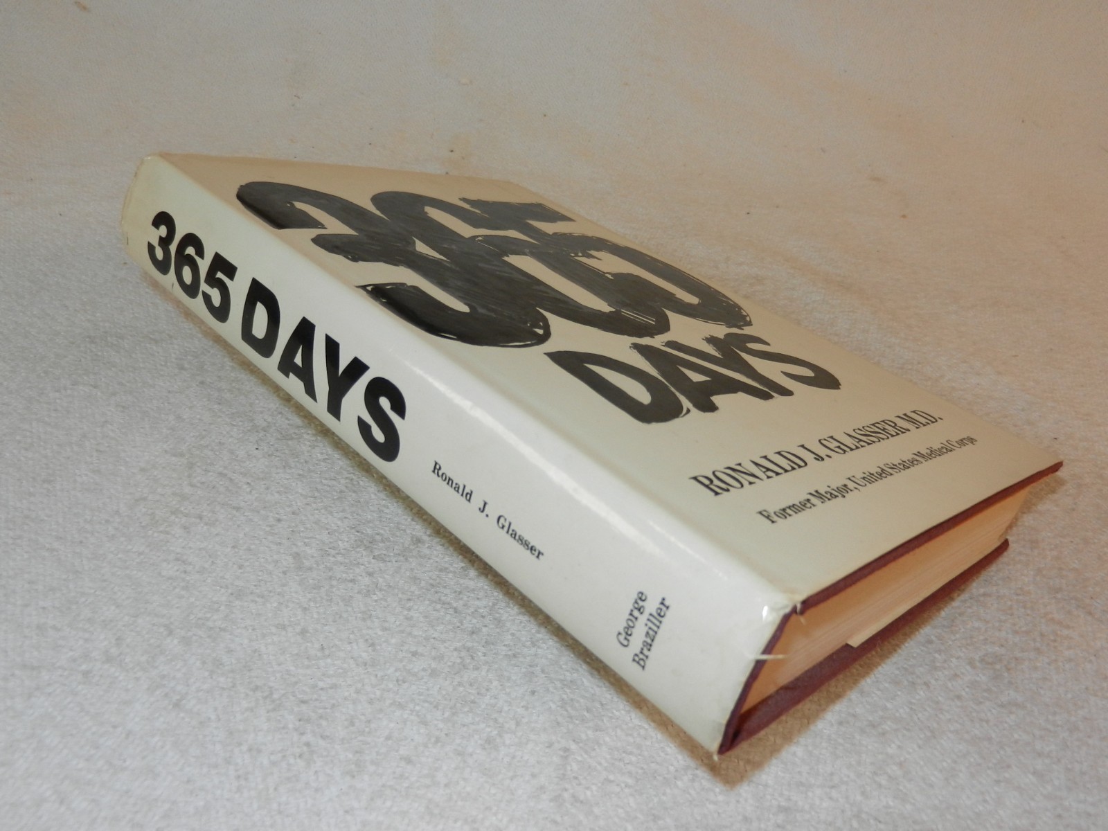 VIETNAM 1968-69 US Army Doctor Zama ,hospital in Japan “365 DAYS” 1971 ed
