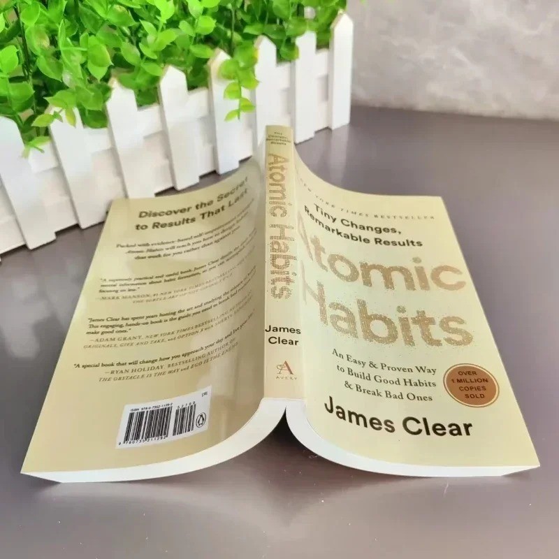 Atomic Habits James Clear Paperback Build Good Habits Break Bad Ones NEW