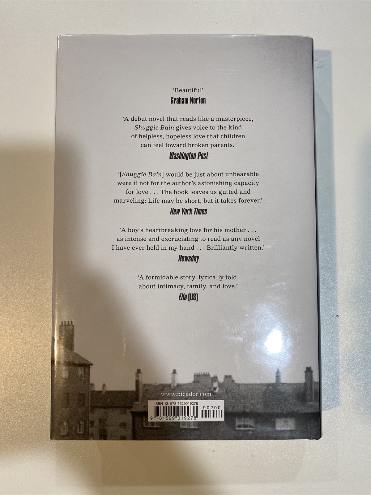 Shuggie Bain, Douglas Stuart, UK Signed Limited Edition 1st/1st – New/Unread