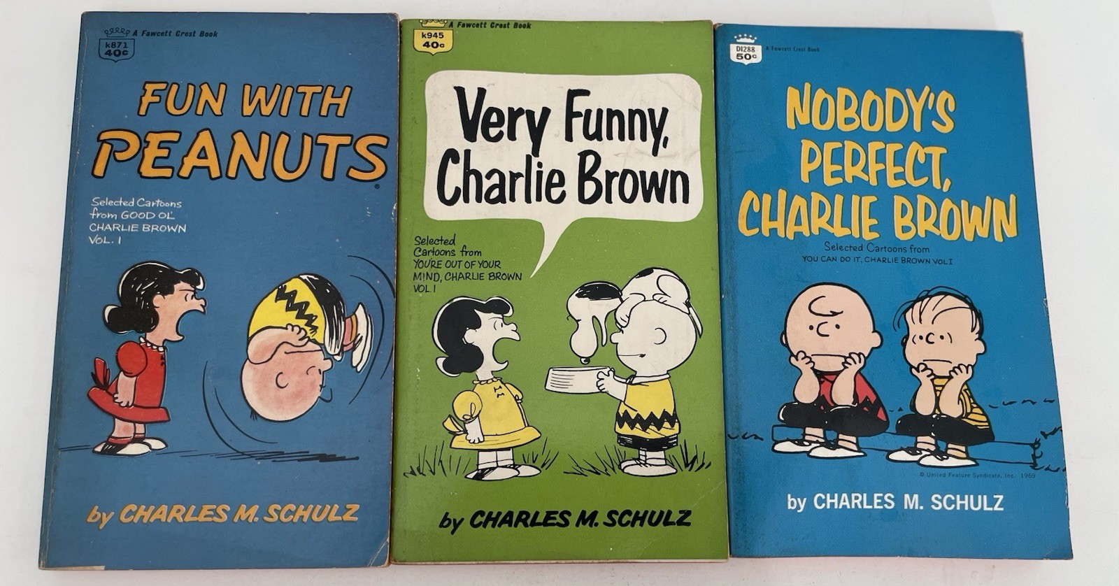 Lot of 7 – Charlie Brown Books – Charles M. Schulz -Vintage ’60s – Fawcett Crest