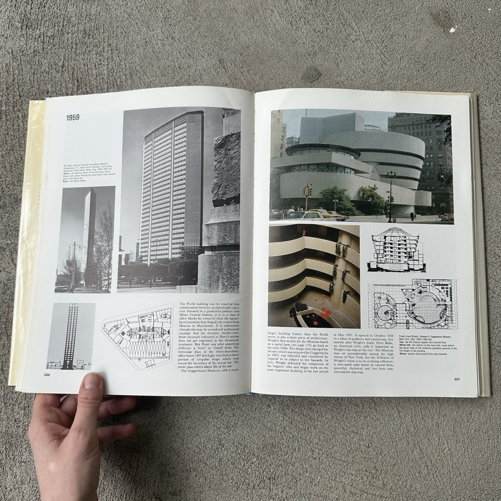 A Visual History of Twentieth Century Architecture by Dennis Sharp 1972 HC