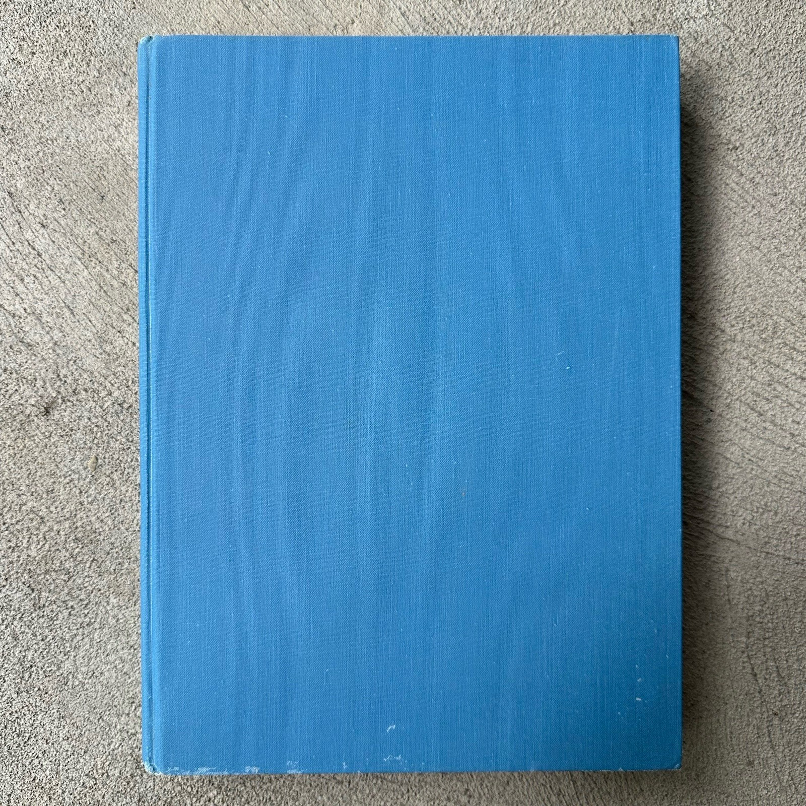 A Visual History of Twentieth Century Architecture by Dennis Sharp 1972 HC