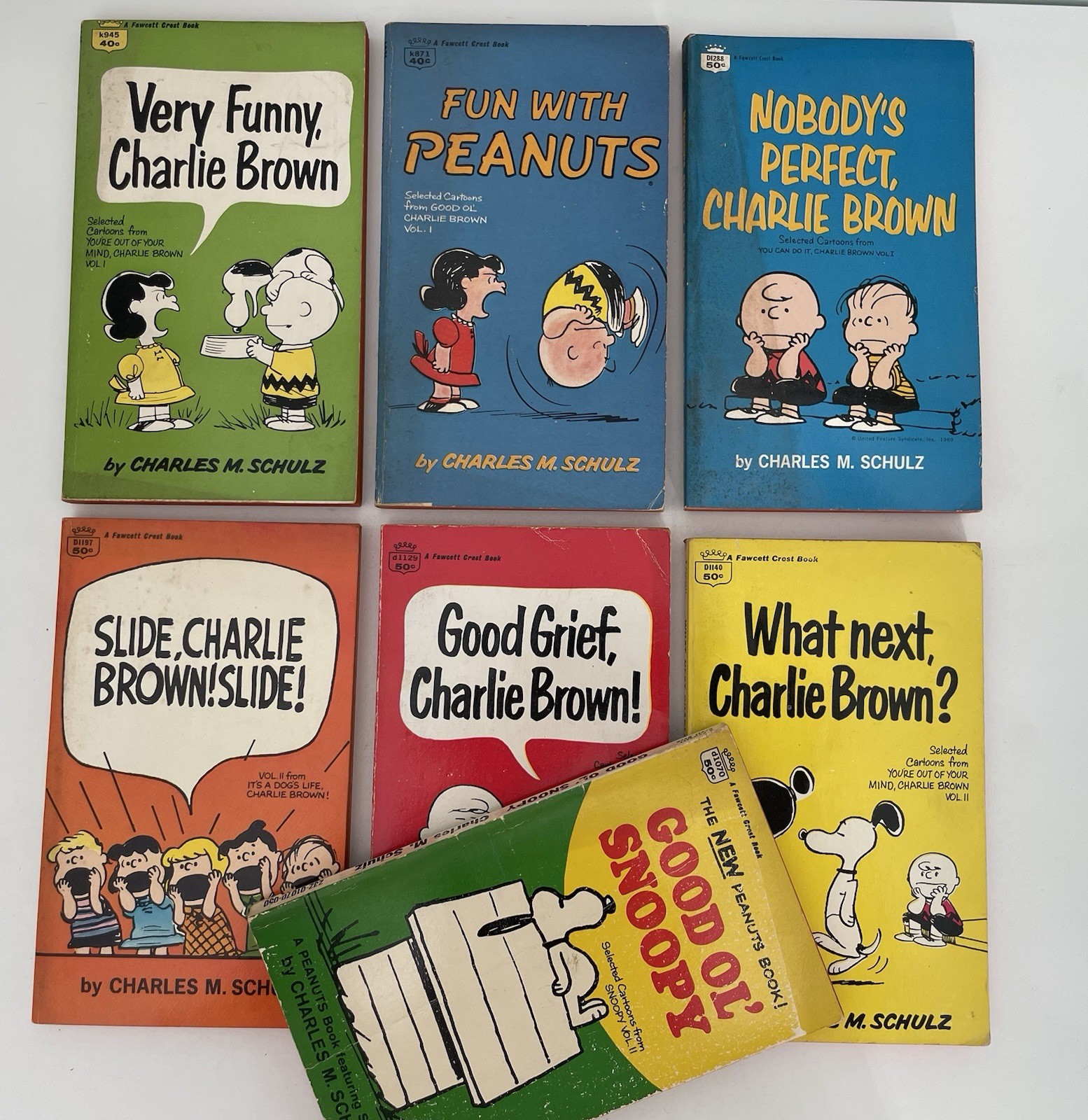 Lot of 7 – Charlie Brown Books – Charles M. Schulz -Vintage ’60s – Fawcett Crest