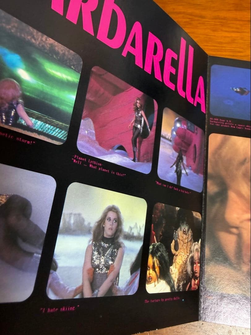 Barbarella Jane Fonda Art Book Sex Fantasy SF Movie Guide 20P 21.5×18.5cm