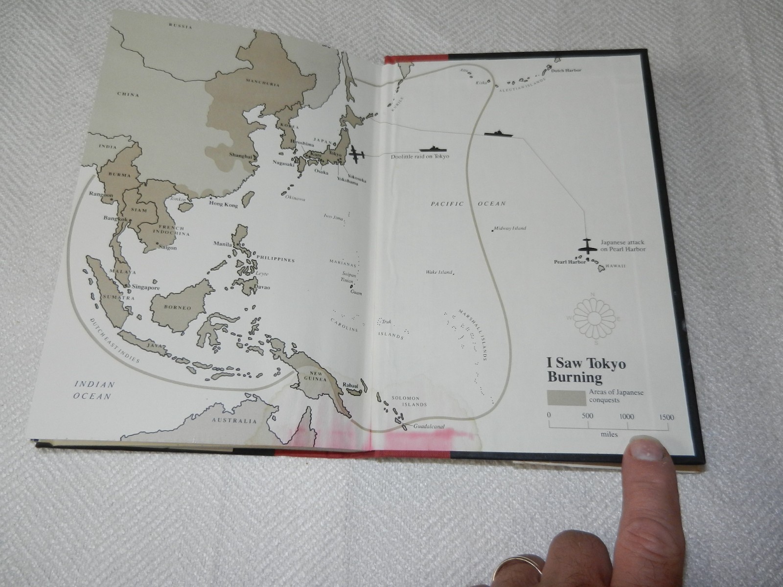WW II Vichy French journalist in Japan 1941-1945 “I SAW TOKYO BURNING”