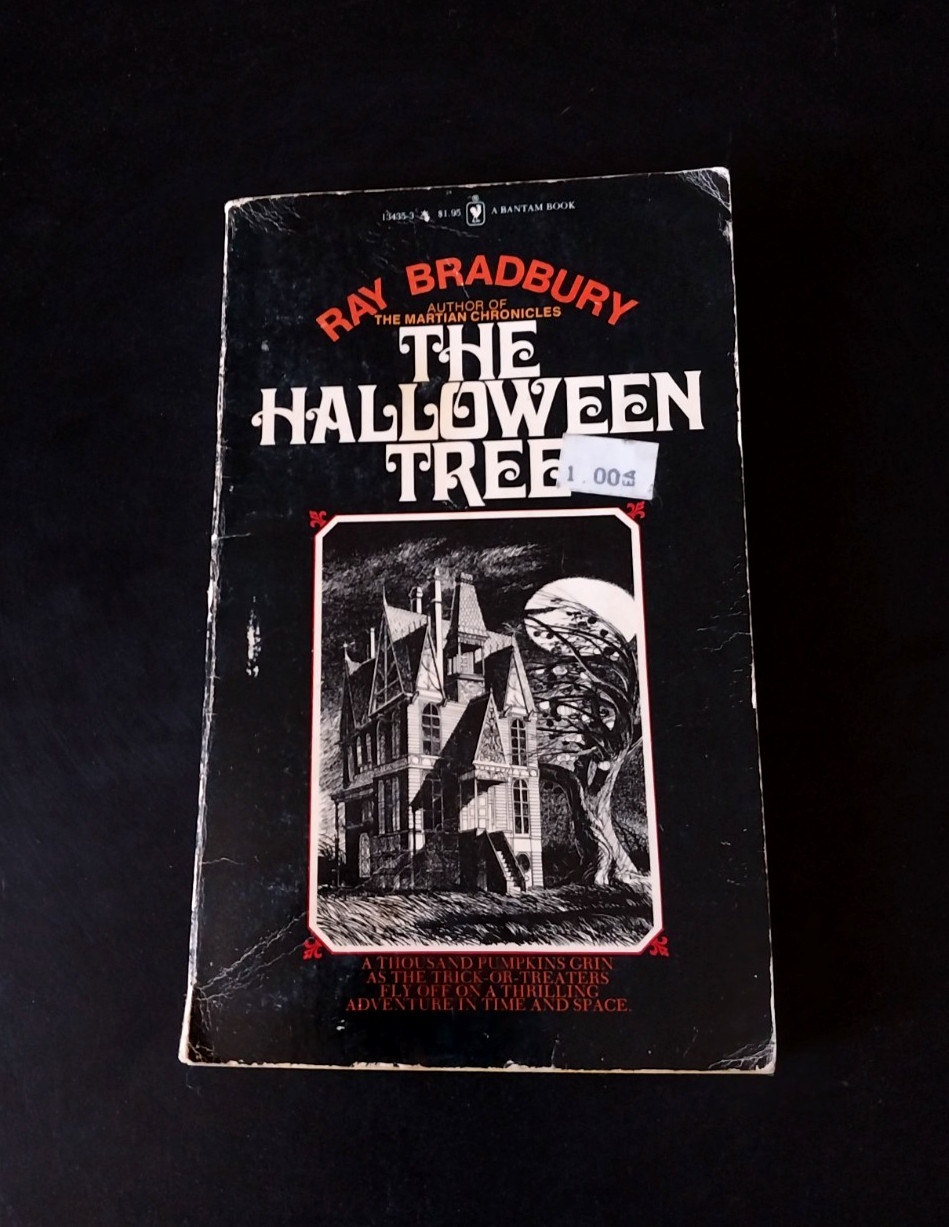 Ray Bradbury – The Halloween Tree – Bantam Books 7th printing 1979