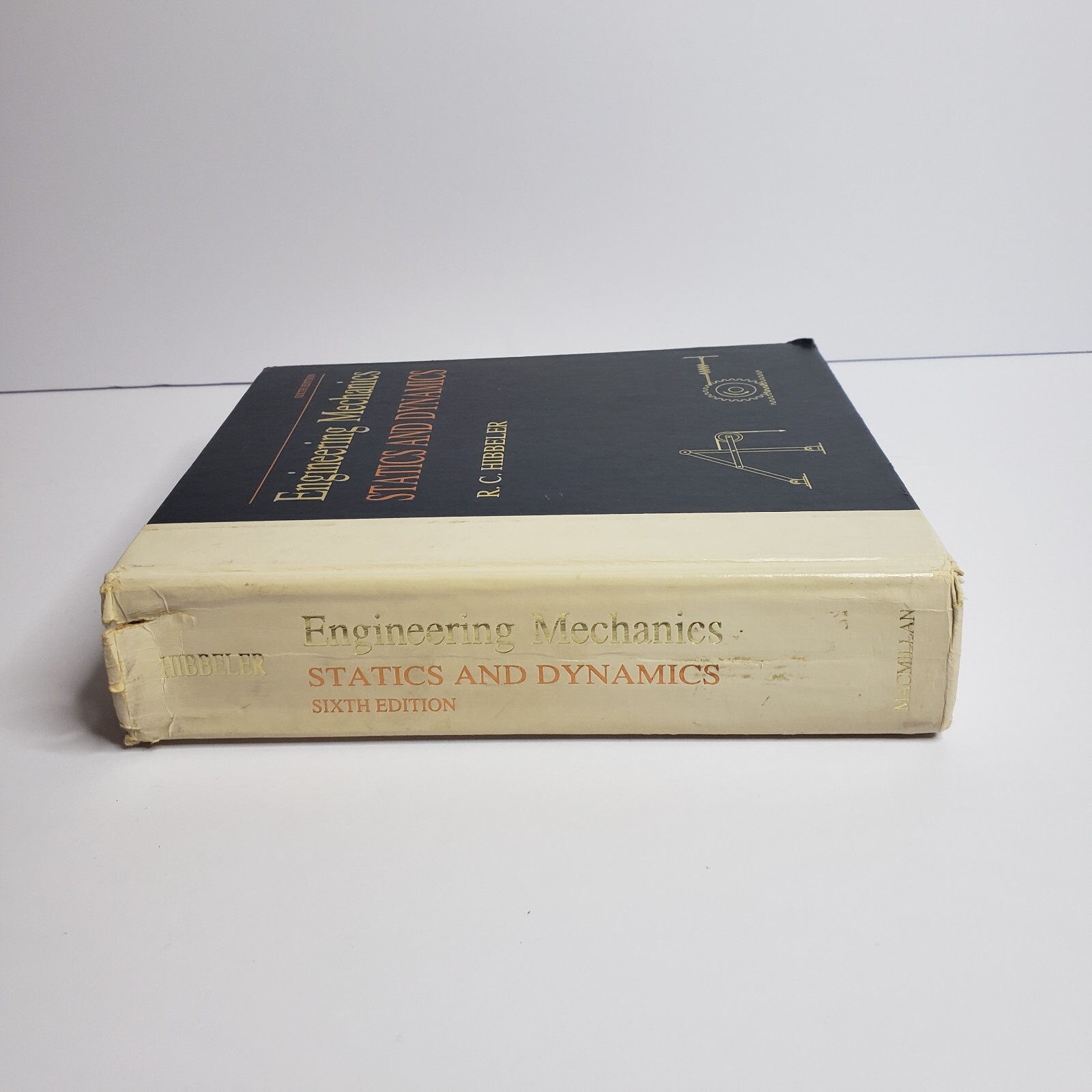 Engineering Mechanics: Statics & Dynamics [Hardcover] Hibbeler, Russell