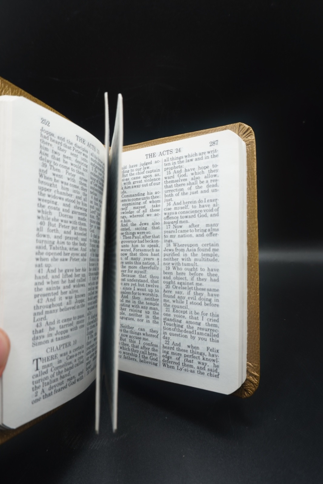 GIDEONS POCKET NEW TESTAMENT OF OUR LORD & SAVIOR JESUS CHRIST PSALMS & PROVERBS