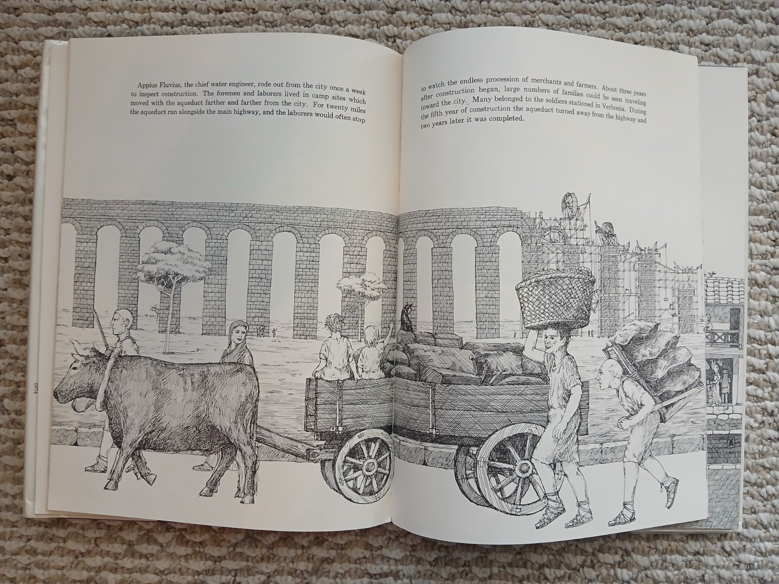 City Book David Macaulay in very good condition