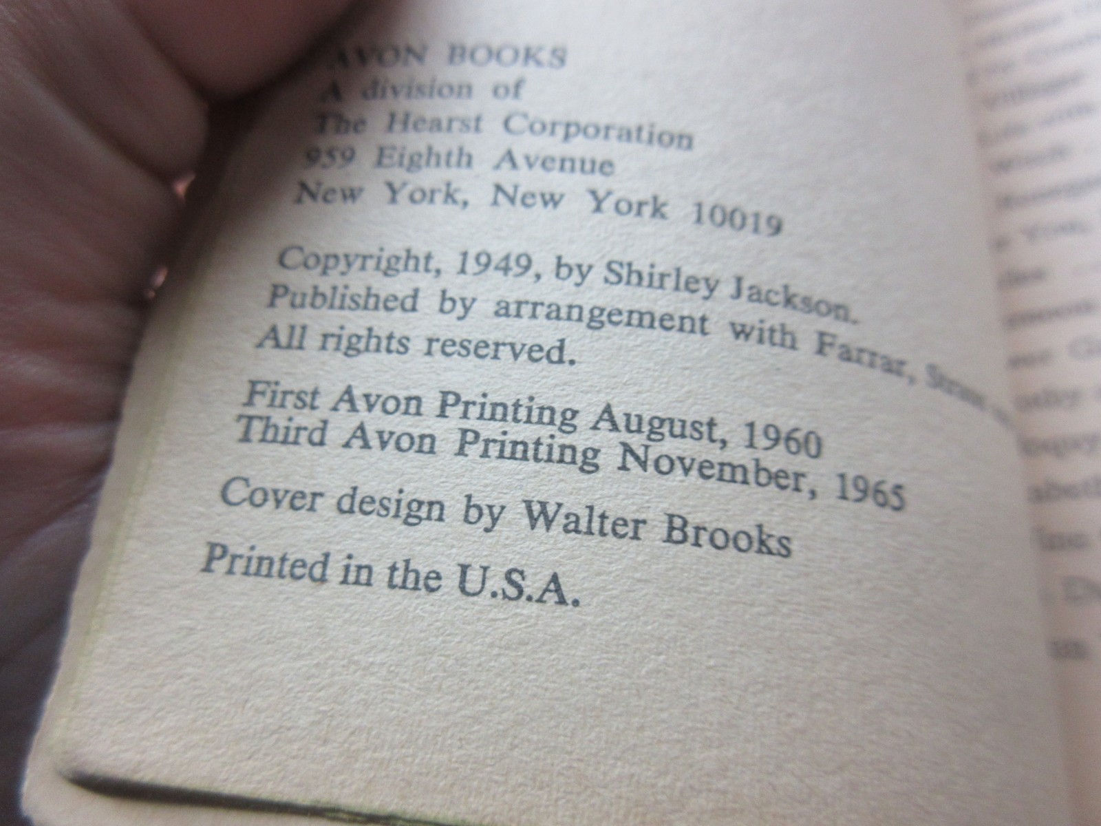 Shirley Jackson / THE LOTTERY Avon 3rd Printing 1965 Paperback Book PB IN (L)