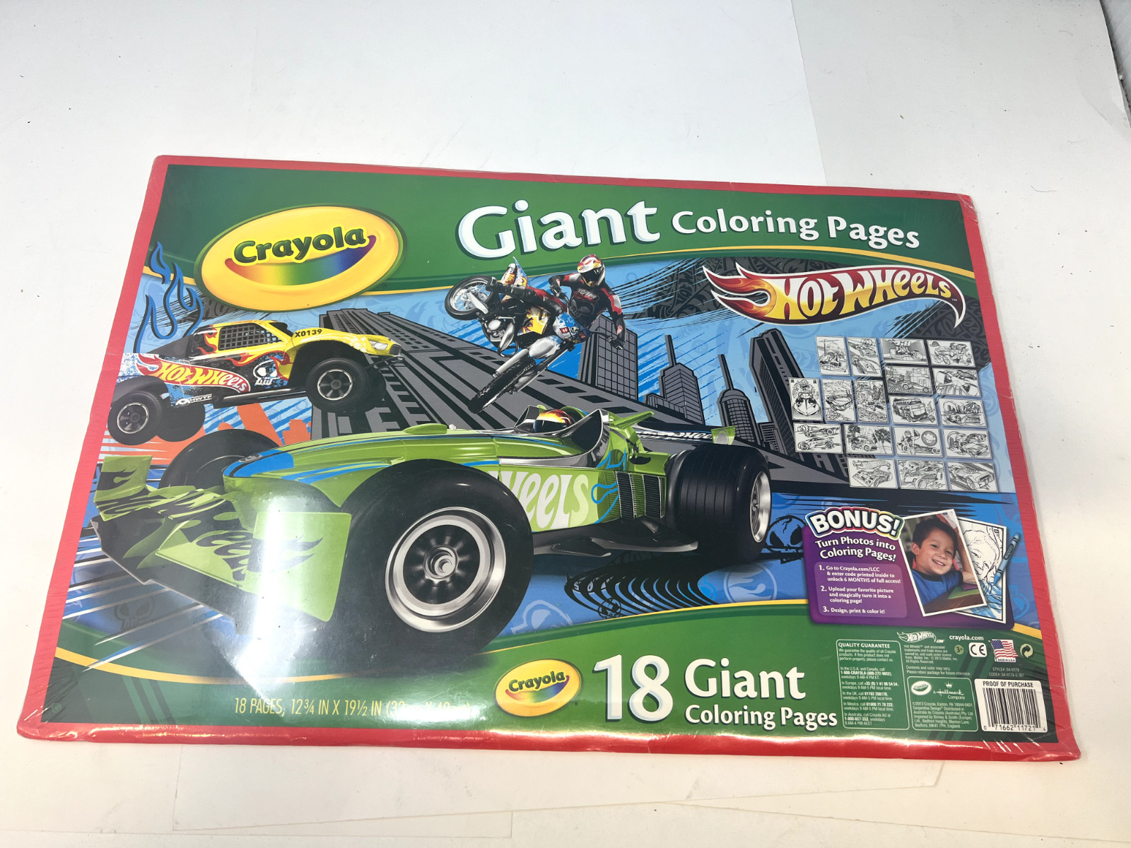 2013 Crayola Hotwheels 18 Giant Coloring Pages Book Sealed