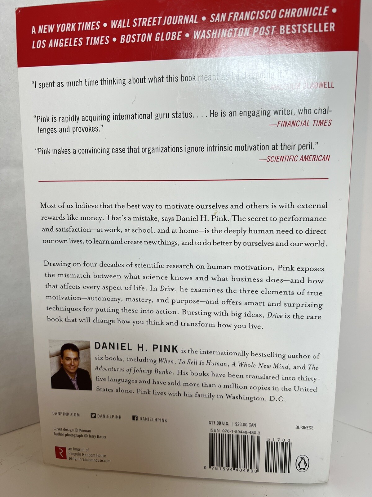 ‘Drive’ Book by Daniel H. Pink Gently Used PB 260 Pages Motivation